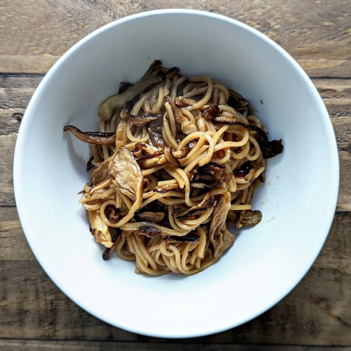 Garlic mushroom super noodles